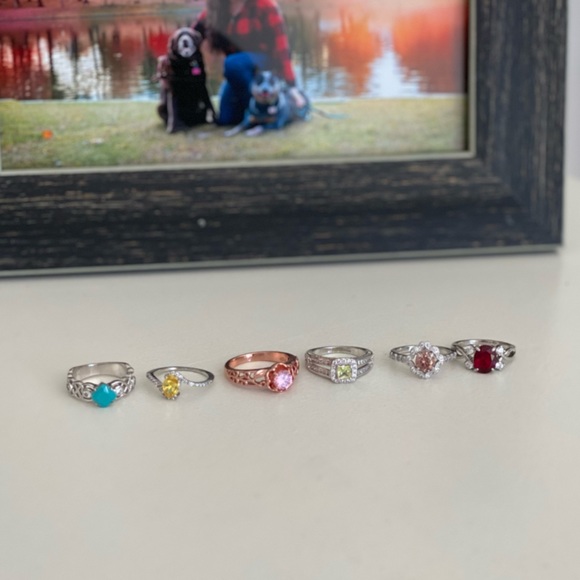 Fizzy Ringbomb Ring Collection - Picture 2 of 4